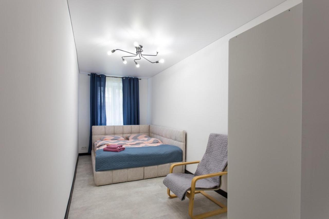 Ferienwohnung Covent - Garden - Charkiw Exterior foto